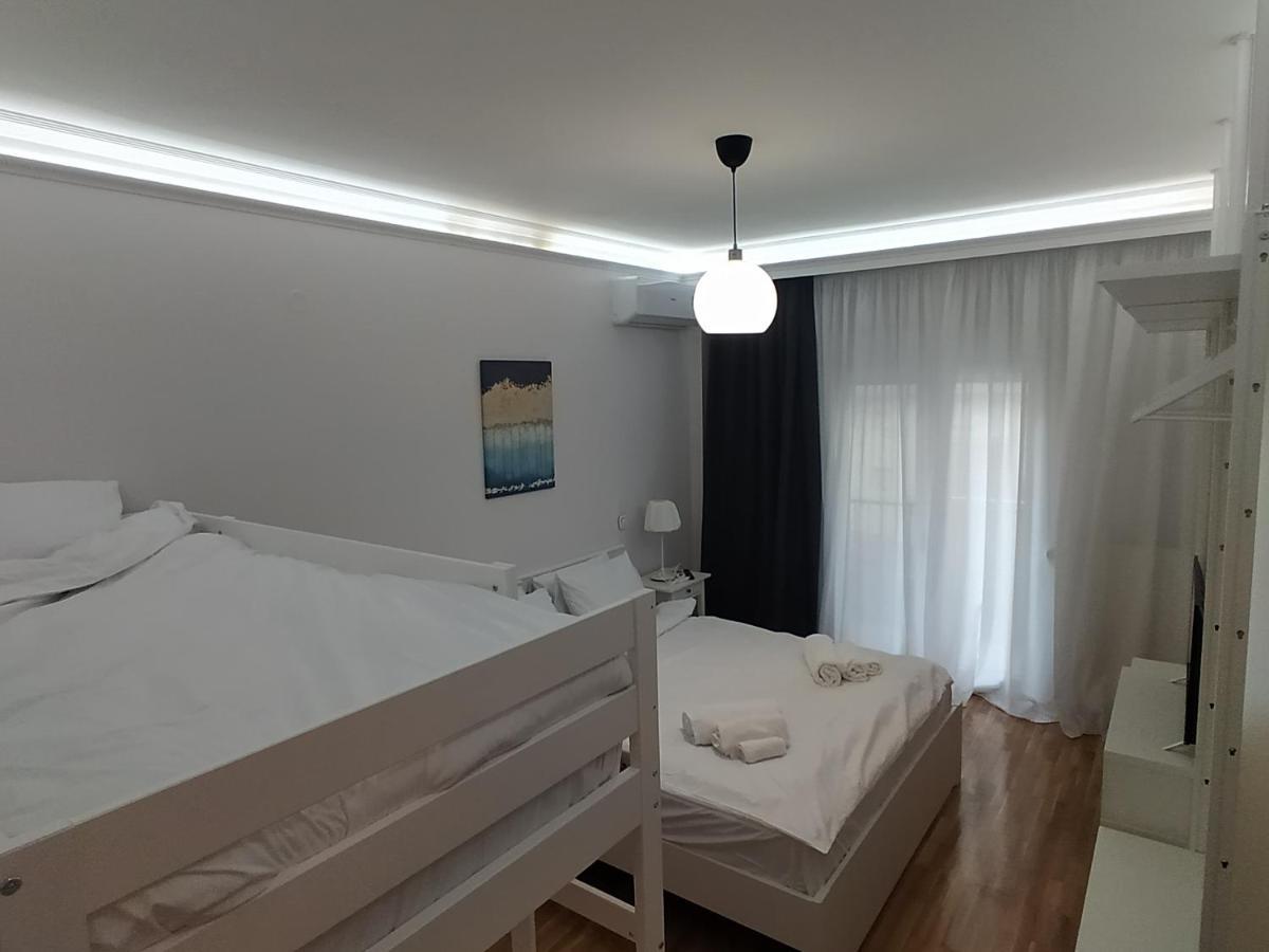 Apartamento Athina Pantheon Mitropoleos Tesalónica Exterior foto
